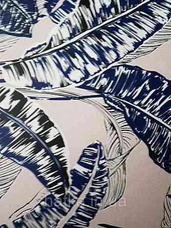 Шпалери вінілові на флізелін Marburg 82122 Felicita листя папороті сині чорні білі на рожевому тлі Київ