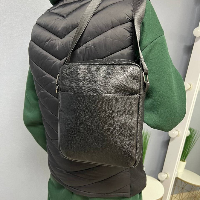 Чоловіча вміщаюча барсетка з натуральної шкіри, чорна через плечеMasterSem Київ - фото 6