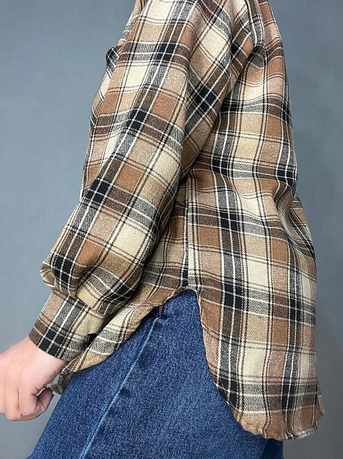 Сорочка жіноча Ariadna 2433 оверсайз подовжена картата тонка фланель в клітинку на гудзиках one size, коричневий, one size Київ - фото 5