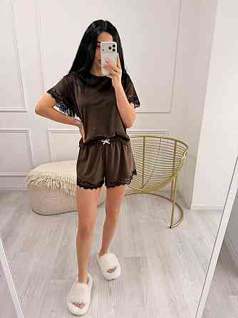 Жіноча піжама двійка з велюру з мереживом Шоколад Одеса