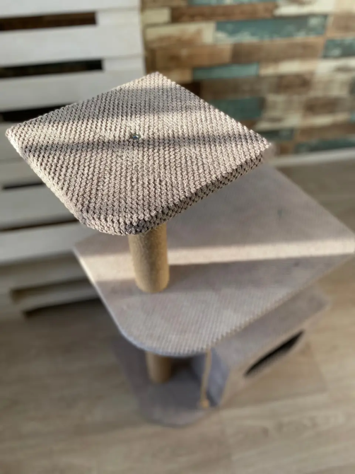 Когтеточка домик с лежанкой 88х55х35 см джутовая дряпка комплекс для кошек Київ - фото 4