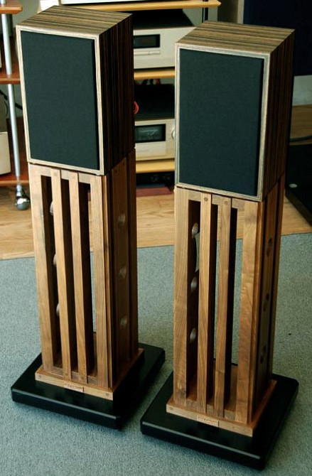 Стойка под акустику 