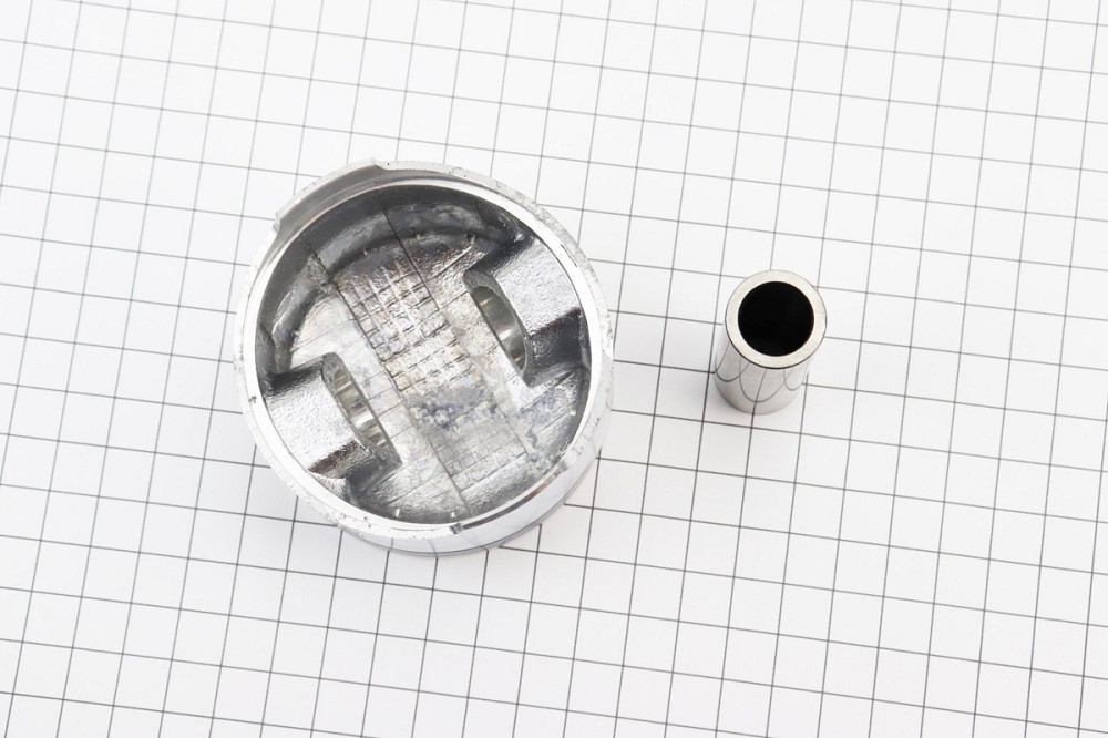 УЦІНКА Поршень к-кт 170F 70mm +0,25, (H-49mm, палець 18mm) (наліт іржі, див. фото) Киев - изображение 2