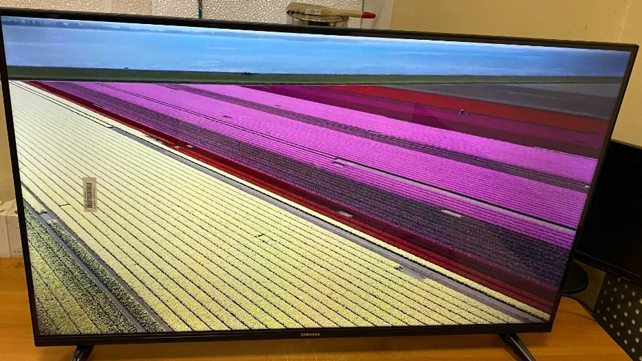 NEW 2025 телевізор Samsung 4К Smart TV 42' 2/16 GB IPS голосовий пульт Київ - фото 3