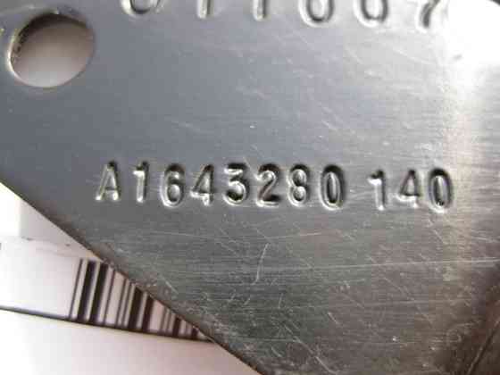 Mercedes-Benz  A1643280140 Кронштейн переднього лівого датчика рівня кузова ML W164 GL X164 Одесса