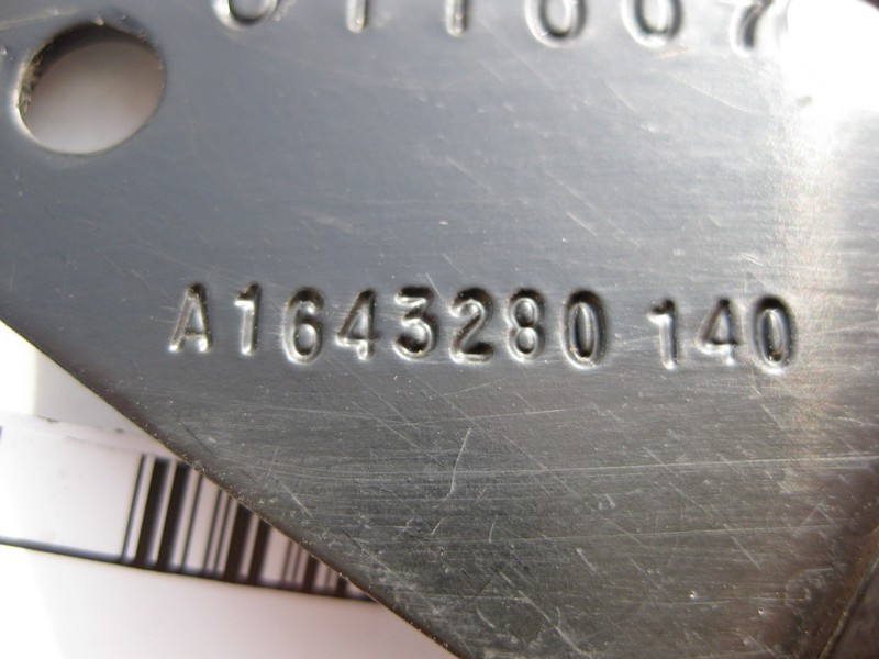 Mercedes-Benz  A1643280140 Кронштейн переднього лівого датчика рівня кузова ML W164 GL X164 Одесса - изображение 3