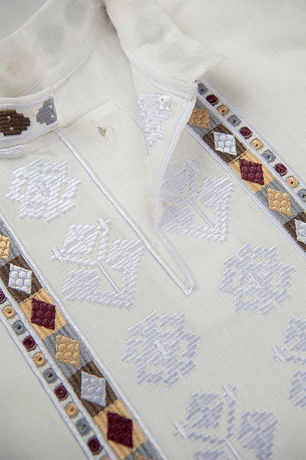 Вишиванка для хлопчиків із довгим рукавом лляна, молочна, топ Київ - фото 5