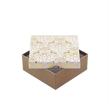 Коробка подарункова Gold 14 х 14 х 8 см Ровно