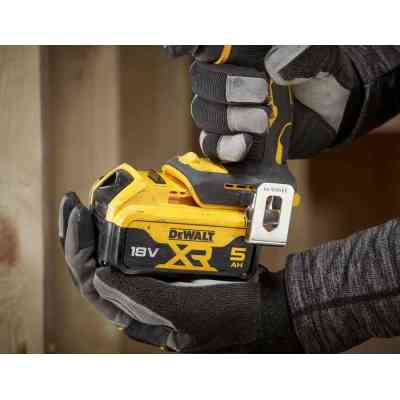 Шуруповерт DeWALT XR Li-Ion 18V 2x5Ah, 74 Нм, 0-450/0-1650 об/мин, 1.17 кг, TSTAK (DCD799P2T) Винница
