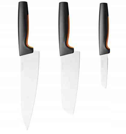 Кухонный Набор Ножей 3 предмета в бамбуковом блоке Fiskars 
