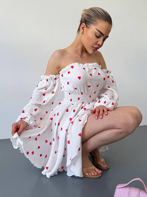 Жіноча романтична міні сукня у сердечки з відкритими плечами муслін 100% бавовна Одеса - фото 4