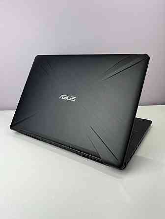 Asus Tyf Gaming 17.3 120Hz Ryzen 5 3550H GTX 1650 8Gb SSD 512Gb. Киев