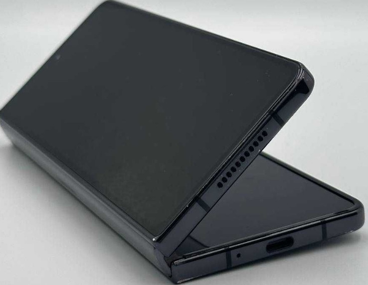 Samsung Galaxy Fold4 12/256GB Phantom Black (SM-F936BZKB) Харьков - изображение 1