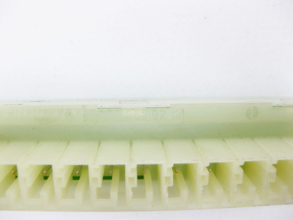 Mercedes-Benz  R172A0009820212 Розподільник потенціалів CAN C-Class Coupe С205 C-Class W205 C-class Estate S205 C-Class Cabrio A205 E-class W213 E-cla Одесса - изображение 13