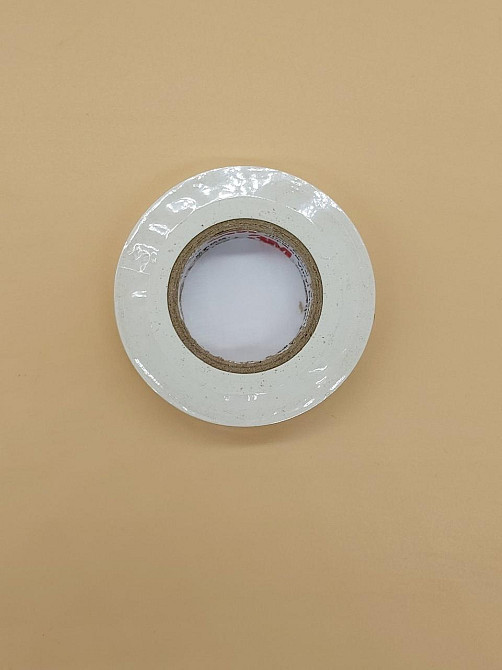 Ізоляційна стрічка (ізолента) 18мм х 20м 0,15мм біла 3M, 1600 Винница - изображение 1