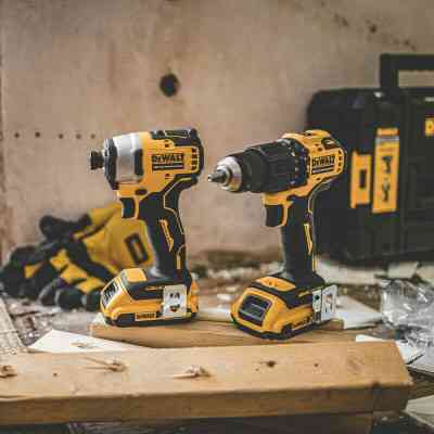 Набір електроіструментів DeWALT 2 од. 18 В XR Li-lon, вага 5.9 кг, кейс TSTAK, 2 АКБ та ЗП (DCK2062D2T) Вінниця