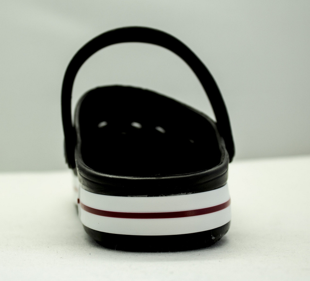 Кроксы подростковые черные сабо с большими дырками 