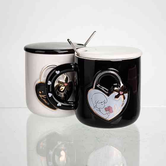 Набор парных фарфоровых чашек с сердцем 2 (шт) по 400 (мл) чашки на подарок с крышкой и ложкой Черный с белым FM-33 SBR Киев