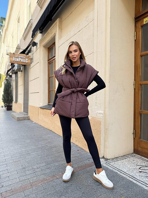 Жіноча тепла жилетка з поясом плащівка еммі на силіконі Шоколад, 42/44 Одеса - фото 7