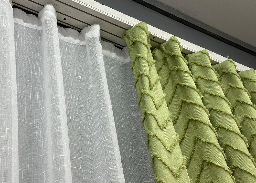 Комплект штор VR-Textil Лен Букле 150х270 2шт и Тюль 500х270 1805ш-115т Оливковый с белым 71-044/4 Киев - изображение 8