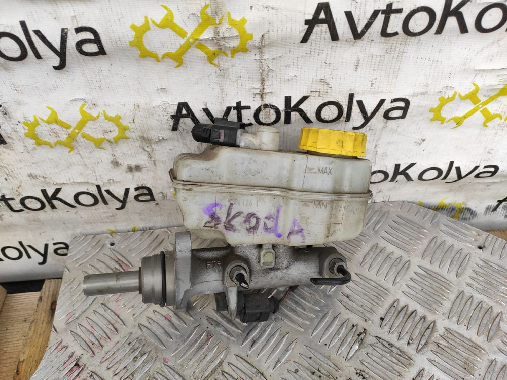 Бачок гальмівної рідини Skoda Fabia II 2007-2014 (6R0611301A) Ковель - фото 2