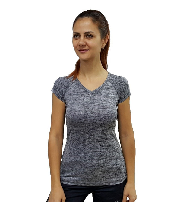 Жіноча спортивна футболка Nike p.S (44) Суми - фото 1