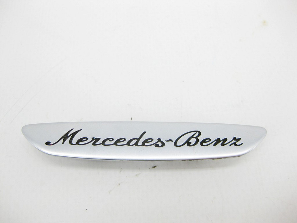 Mercedes-Benz  A2224640332 Накладка з написом "Mercedes-Benz" на рульовому колесі S-Class W222 Одесса - изображение 1