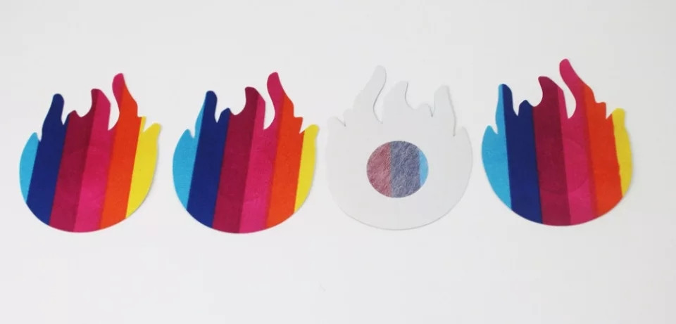 Наклейки на бюст Вогонь 7 на 6 см різнобарвний Київ - фото 2