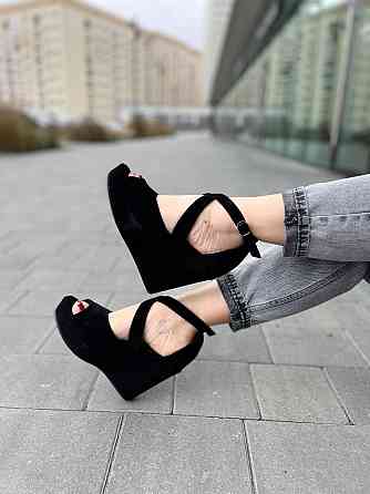 Nivelle Босоніжки жіночі NIVELLE 1815/C-818 чорні (літо, замша натуральна) (3742) 38р.39р. Коломия