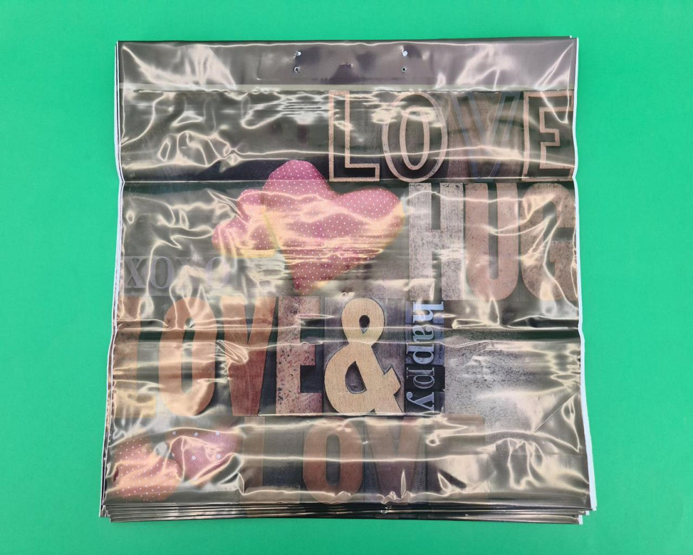 Полиэтиленовый пакет (40х40) с пластиковой ручкой  