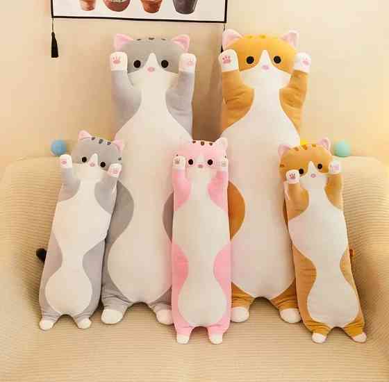 М'яка іграшка подушка Кіт-батон 50 см — довгий плюшевий кіт для обіймів і сну Рожевий Київ