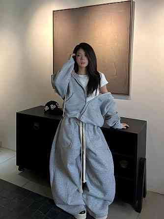 Жіночий теплий костюм оверсайз у спортивному стилі тринитка на флісі 46/48 Одеса