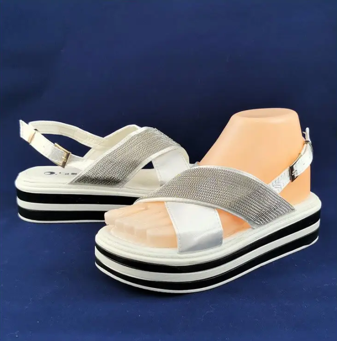 Жіночі Сандалії Босоніжки на Танкетці Платформа Білі Літні (розміри: 36,37,38,39) - 837 Дніпро - фото 1