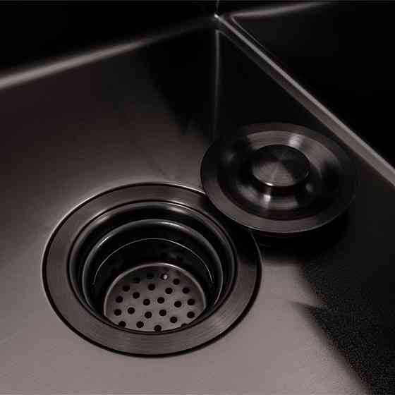 Кухонна мийка CM 58*48 R чорна PVD VALESO Handmade (круглий сифон 3,0/0,8) Коломыя