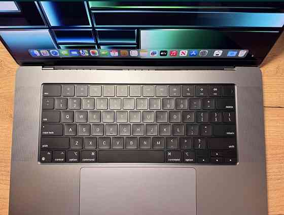 Ноутбук MacBook Pro 16" 2021 M1 Pro 16/512Gb. Space 97%.Ідеальний стан Київ