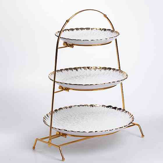 Фруктовниця на 3 яруси фуршетна стійка для закусок 29×25×20 (см) цукерка Білий із золотом YZH-009 Київ