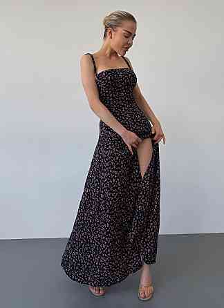 Жіноча романтична максі сукня на бретелях з розрізом штапель Одеса