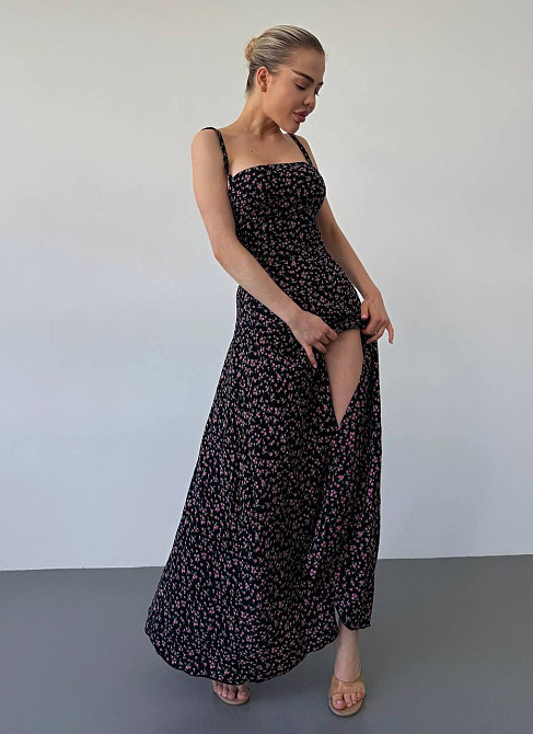 Женское романтичное платье макси на бретелях с разрезом штапель Одесса - изображение 4
