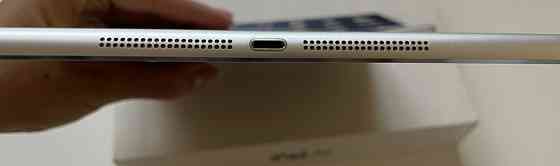 Планшет: Apple iPad Air. Киев
