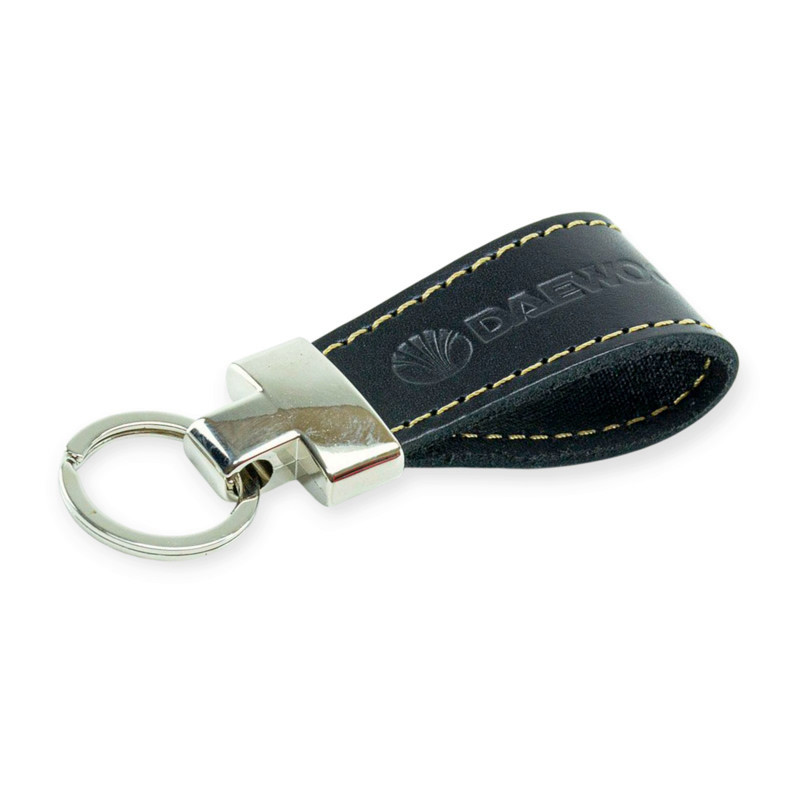 Брелок daewoo шкіряний тиснений чорний, прострочений, метал. затискач Мукачево - фото 1