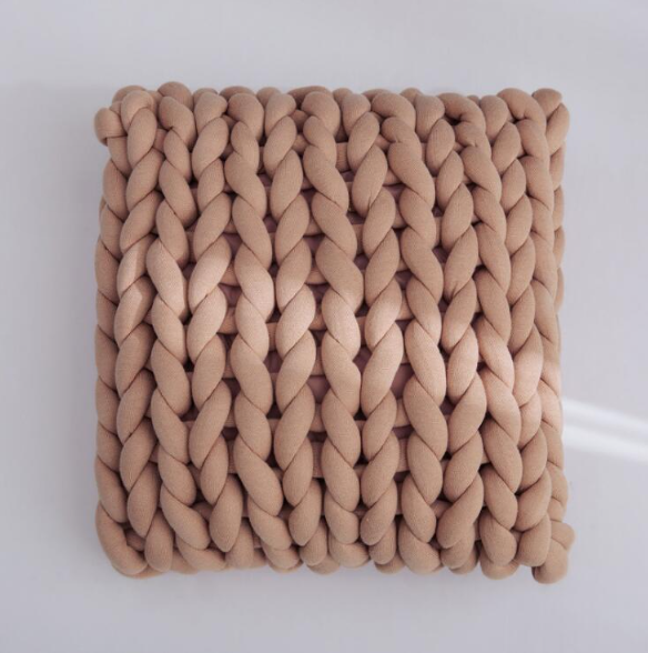 Подушка 40х40 крупной вязки из толстой пряжи техника OHHIO ЧЕРНАЯ Кременчуг - изображение 8