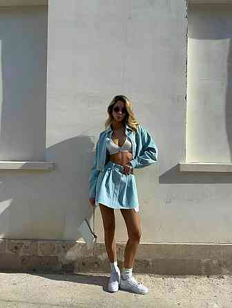 Жіночий стильний костюм-двійка: сорочка та спідниця з необробленим краєм джинс 46/48 Одеса