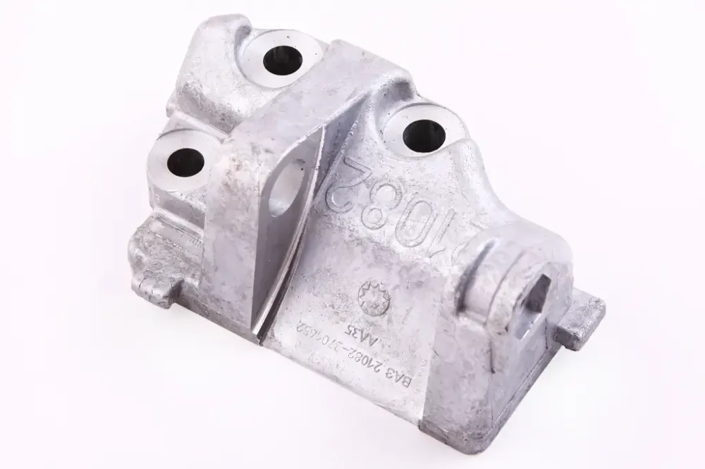 Кронштейн генератора 21082 нижний АвтоВАЗ (СОЭЗ) Винница - изображение 1