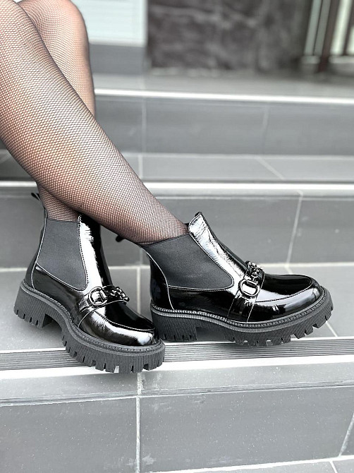 SOTHBY'S Жіночі черевики Sothby 's чорні шкіра лакована розмір 36-39 (M-1075) Коломия - фото 4