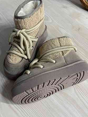 Угги женские Hengji 52-3 замшевые сноубутсы с мехом тедди на высокой подошве бежевые, 41, 26 см Киев