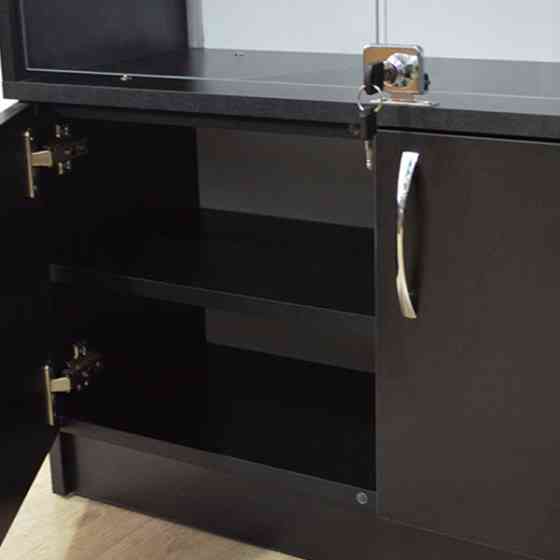 Косметологічна вітрина з тумбою і склом Чорний Київ