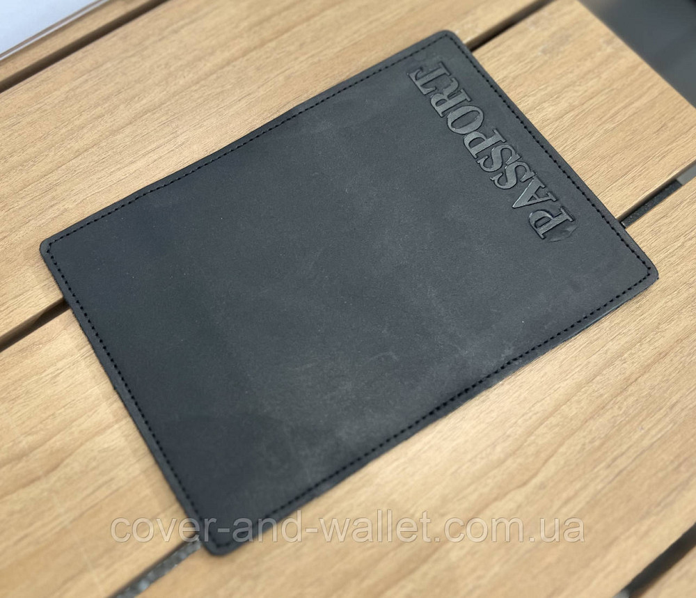 Шкіряна обкладинка на закордонний паспорт чорного кольору PS Leather Київ - фото 7