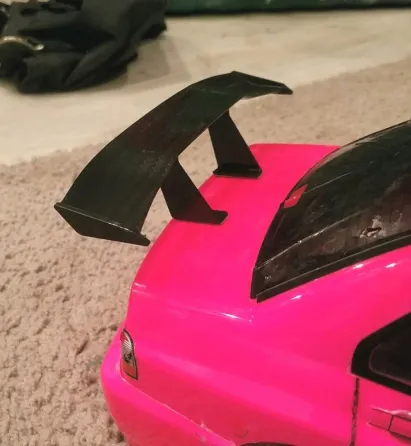 Спойлер мини на авто Чёрный , Синий , Красный, текстура карбон. Київ