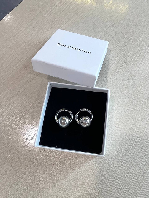 Сережки кільця Balenciaga з кульками сріблення, сережки трансформери, маленькі стильні сережки кільця Одеса - фото 4