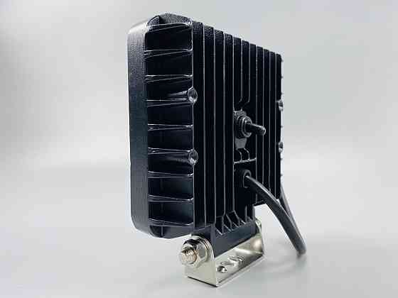 Світлодіодна робоча фара для позашляховика квадратна фари дальнього світла 6000K 90W з вимикачем на корпусі Мукачево